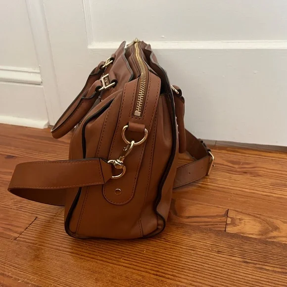 Rebecca Minkoff large crossbody purse, 12 inches across, 10 inches high - Picture 4 of 7